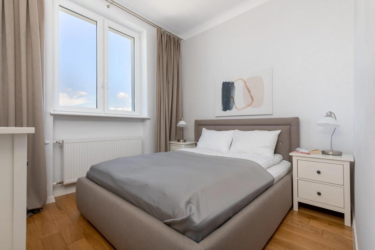 Przestronny Apartament Z Widokiem Na Miasto W Warszawie Varşova Dış mekan fotoğraf